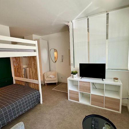 Suite Noya Villeurbanne Exteriör bild