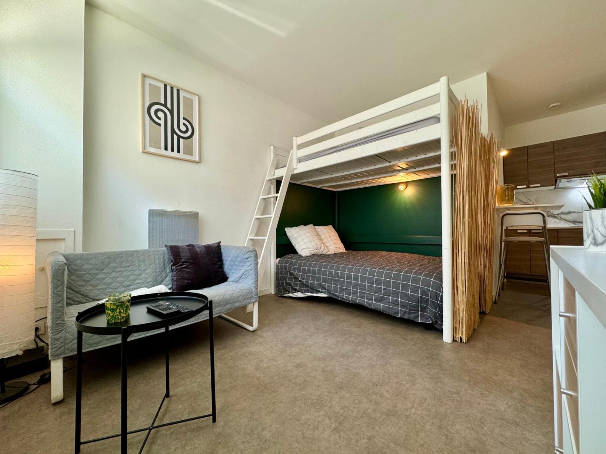 Suite Noya Villeurbanne Exteriör bild